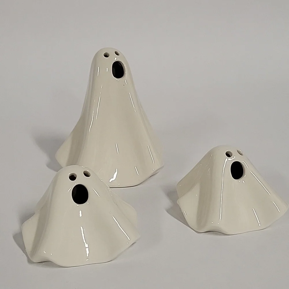 NWT Set of (3) Crate & Barrel Ceramic Halloween LED Screaming Ghosts